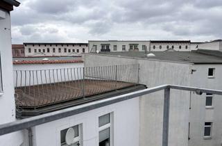 Wohnung mieten in Gerhart-Hauptmann-Straße, 39108 Stadtfeld Ost, Helle 3-Zimmer Dachgeschosswohnung mit Dachterrasse sowie Dusche+Badewanne in MD-Stadtfeld Ost