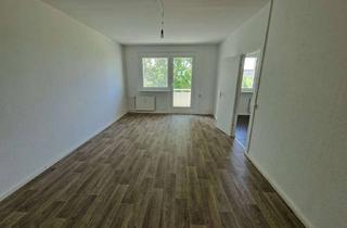 Wohnung mieten in Christinenstraße 17, 14772 Hohenstücken, Fitness statt Fahrstuhl - ab 01.03. ruft diese familienfreundliche 3-Zimmer-Wohnung mit Balkon!