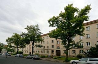 Wohnung mieten in Altenzeller Str. 26, 01069 Südvorstadt-West, Ruhig gelegene 3-RWE mit Balkon!