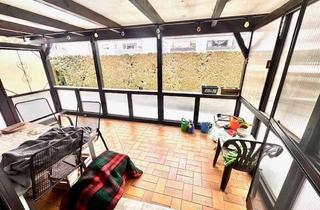 Haus kaufen in 68535 Edingen-Neckarhausen, Freistehendes 1-2 Familienhaus in Neu-Edingen.