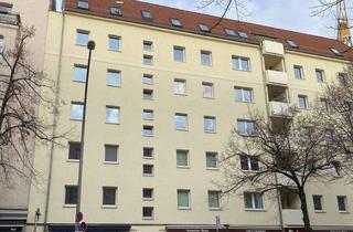 Wohnung kaufen in Torstraße 221, 10115 Mitte, Helle 3-Zimmer Wohnung mit Loggia im 4. OG in Berlin-Mitte