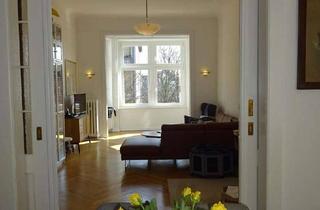 Wohnung kaufen in Hortensienstraße, 12203 Lichterfelde, Helle Altbauwohnung in guter Lage