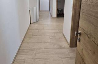 Wohnung mieten in Hauptstraße 31, 86922 Eresing, Attika-Wohnung mit 4 Zimmern und Balkon in Eresing