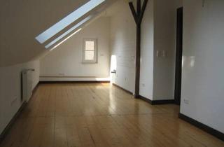 Wohnung mieten in Engelbertstraße, 58636 Iserlohn, Attraktive 2-Zimmer-Dachgeschosswohnung mit Dachterrasse