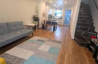 Reihenhaus kaufen in 90763 Fürth, Fürth - Reihenmittelhaus mit Garten und Garage zu verkaufen