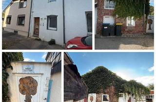 Haus kaufen in 52249 Eschweiler, Eschweiler - Kleines Paradies für Selbstversorger und Naturliebhaber