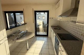 Wohnung kaufen in 41751 Viersen, Viersen - Lichtdurchflutete 3-Zimmerwohnung mit Bad und separaten Gäste-WC