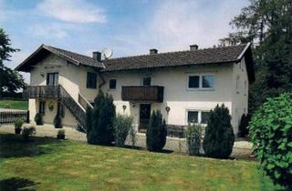 Haus kaufen in 84573 Schönberg, Schönberg - Wohnhaus mit traumhaftem Grundstück (1348 qm) in Schönberg