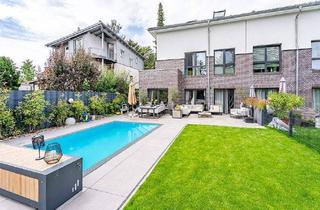 Einfamilienhaus kaufen in 12209 Berlin, Berlin - Design trifft Komfort: Stilvolle Doppelhaushälfte mit Pool