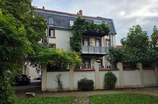 Wohnung kaufen in 67071 Ludwigshafen, Ludwigshafen am Rhein - **Große Dreiraumwohnung mit Sonnenbalkon in guter Lage und sofort frei, KAUFEN statt mieten!!***