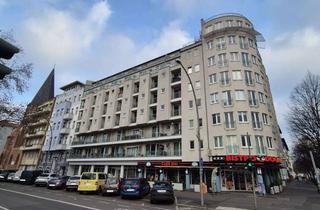 Wohnung kaufen in Prenzlauer Berg, 10407 Prenzlauer Berg, Leerstehende 2-Zimmer-Wohnung mit Logia in Top-Lage