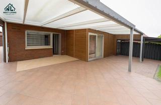 Wohnung mieten in 48488 Emsbüren, Wohnen mit Garten-Glück: Barrierefreie 4-Zimmer-Wohnung mit überdachter Terrasse & viel Stauraum