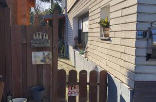 Wohnung mieten in Halbe Höhe, 42555 Velbert, Ansprechende 2,5-Zimmer-Wohnung in Velbert-Langenberg mit eigenem Garten