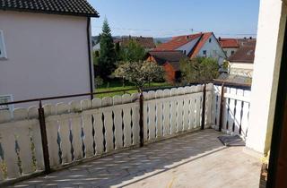 Wohnung mieten in Georg Scheererstrasse, 72810 Gomaringen, Sanierte, WG-taugliche 3,5-Raum-Dachgeschosswohnung mit Balkon und Einbauküche in gomaringen