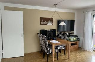 Wohnung mieten in 82229 Seefeld, Gut geschnittene Wohnung mit drei Zimmern sowie Balkon und EBK in Seefeld-Unering