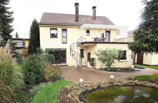 Einfamilienhaus kaufen in 74831 Gundelsheim, Kernstadt Einfamilienhaus mit großem Grundstück, Dachterrasse, Garten