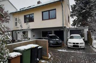 Doppelhaushälfte kaufen in 53757 Sankt Augustin, Moderne und sehr geschmackvoll renovierte Doppelhaushälfte mit 2 Garagen, Stellplätzen und Garten