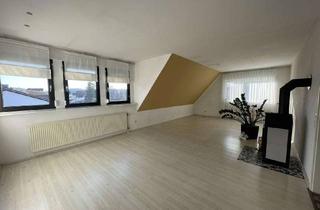 Wohnung kaufen in Am Gemeindeweiher, 91074 Herzogenaurach, Große 5-Zimmer-DG-Wohnung inkl. EBK, Kaminofen u. herausragendem Preis-Leistungsverhältnis