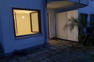 Wohnung kaufen in Beim Wasserturm 10, 71332 Waiblingen, Einzimmerwohnung - Einbauküche -Terrasse im EG