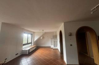 Wohnung kaufen in Lucienvörder Str., 31134 Hildesheim, Attraktive 4,5-Zimmer Maisonette-Wohnung im 4. OG mit Aufzug in Hildesheim