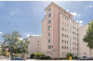 Wohnung kaufen in Schlüterstraße, 10625 Charlottenburg, Schlüterstraße, Toplage, 3 Zimmer, neuwertig, VI. OG, Aufzug, Balkon, Panoramablick !