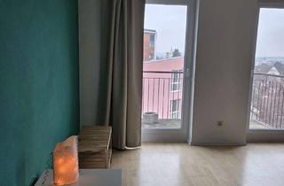 Wohnung kaufen in 35392 Gießen, 2-Zimmer Dachgeschosswohnung in Gießen