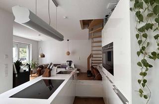 Wohnung mieten in Tannenstraße, 90762 Fürth, Teilmöblierte Luxus-Maisonette mit Bulthaup-Küche, Terrasse und Stellplatz direkt am Stadtpark