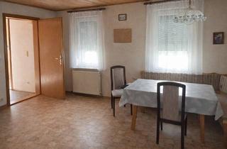 Einfamilienhaus kaufen in 91625 Schnelldorf, Charmantes Einfamilienhaus mit Sanierungsbedarf auf großzügigem Traumgrundstück