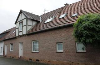 Haus kaufen in 34439 Willebadessen, 9.0-Zimmer Haus in Willebadessen - Renovierungsbedarf - offen für Angebote