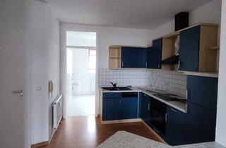 Wohnung mieten in 08527 Plauen, 2-Zimmer-Dachgeschoss-Wohnung mit Einbauküche!