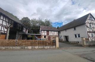 Haus kaufen in 35075 Gladenbach, Gladenbach - Fachwerkhaus mit Scheune in Weitershausen