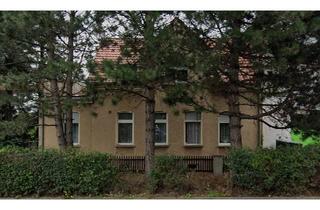 Haus kaufen in 06295 Lutherstadt Eisleben, Eisleben (Lutherstadt) - Wohnhaus mit großen Garten und 2 Garagen geeignet für 2 Familien