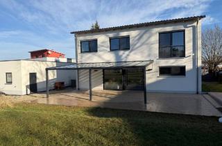 Einfamilienhaus kaufen in 90559 Burgthann, Burgthann - Provisionsfrei. Freistehendes Haus am Waldrand. Sofort einziehen.