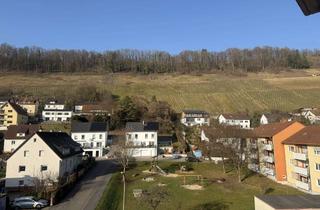 Wohnung kaufen in Egelgraben 18, 74676 Niedernhall, Große 3 Zimmerwohnung mit 2 Balkone, Stellplatz und Aussicht auf die Weinberge