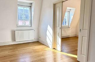 Wohnung kaufen in Skylineblick, 60316 Nordend-Ost, #VERMITTELT# Sanierte Altbau-Skylineblick-Dachterrassen-Whg., zur Selbstnutzung oder als nachhaltige