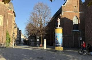 Wohnung kaufen in 40213 Altstadt, BESICHTIGUNG SONNTAG UM 13:00 * DACHGESCHOSS * SOFORT BEZUGSFREI* WG GEEIGNET *MITTEN IN DER ALTSTAD