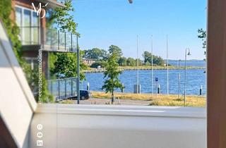 Wohnung kaufen in 18581 Putbus, Maisonettewohnung am Hafen von Lauterbach // Wasserblick // Terrasse // Optionaler Garagenplatz