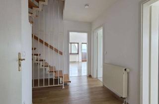 Wohnung kaufen in 96253 Untersiemau, Gepflegte "Maisonette-Wohnung" mit Garage & Stellplatz in der beliebten Haarth!