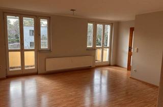 Wohnung mieten in Wilskistraße 48B, 14169 Zehlendorf, Renovierte 104qm große 3-Zimmer Wohnung mit Balkon in Berlin-Zehlendorf