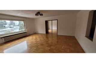 Wohnung mieten in 65779 Kelkheim, Großzügige 5-6 Zimmer-EG-Wohnung mit EBK, Terrasse und großem Garten (Hundehaltung möglich)