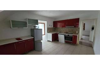 Wohnung mieten in 65779 Kelkheim, 3-Zimmer-DG-Wohnung mit EBK und Balkon in kleiner Wohneinheit