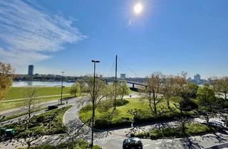 Wohnung mieten in Kaiser-Friedrich-Ring, 40545 Oberkassel, *DACHGESCHOSS im STADTPALAIS* in absoluter Spitzenlage mit Panoramablick