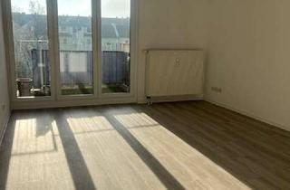 Wohnung mieten in Dresdener Platz, 15232 Frankfurt, zentral gelegene, geräumige 2-Raumwohnung mit Balkon zum Hinterhof (Bahnhofsnähe)