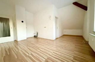 Wohnung mieten in Fischerstr., 09456 Annaberg-Buchholz, Gemütliche 3-Raum-Dachgeschosswohnung - große Wohnküche - Kaminanschluss - Sicht!