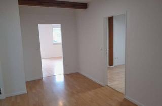 Wohnung mieten in 82515 Wolfratshausen, Geschmackvolle, modernisierte 3-Raum-Dachgeschosswohnung mit Balkon in Wolfratshausen