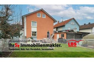 Mehrfamilienhaus kaufen in 78224 Singen, Wohnen mit Freiraum: Familienfreundliches Mehrfamilienhaus mit Garten in Singen