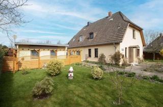 Doppelhaushälfte kaufen in 18556 Dranske, Doppelhaushälfte und Ferienbungalow direkt am Meer