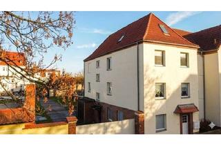 Mehrfamilienhaus kaufen in 06449 Aschersleben, Solides Mehrfamilienhaus mit großem Grundstück
