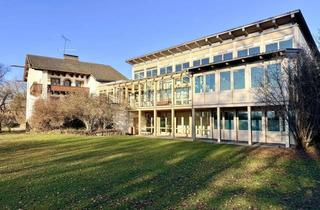 Einfamilienhaus kaufen in 83071 Stephanskirchen, Einfamilienhaus mit modernem Veranstaltungsanbau im Außenbereich von Stephanskirchen