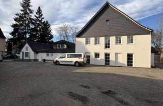 Haus mieten in 46240 Boy, 2 Wohnhäuser, 9 Garagen und eine Werkstatt zur Miete